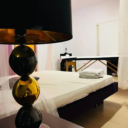 Infinity Saloon Welness Apartman Brassó